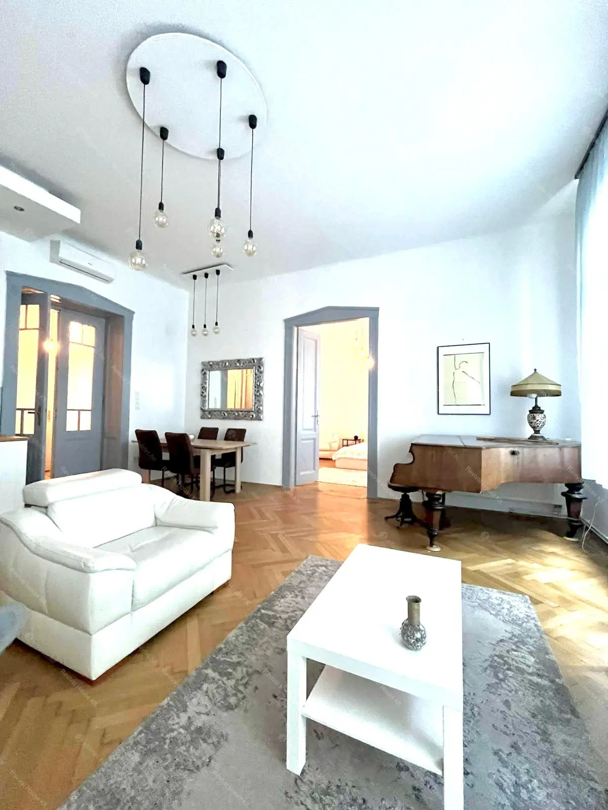 Kiadó albérlet 559000 Ft/hó áron: Budapest, V. kerület  Haris köz. Mérete: 100 nm, 3 szobás | Alberlet.hu - 6656029