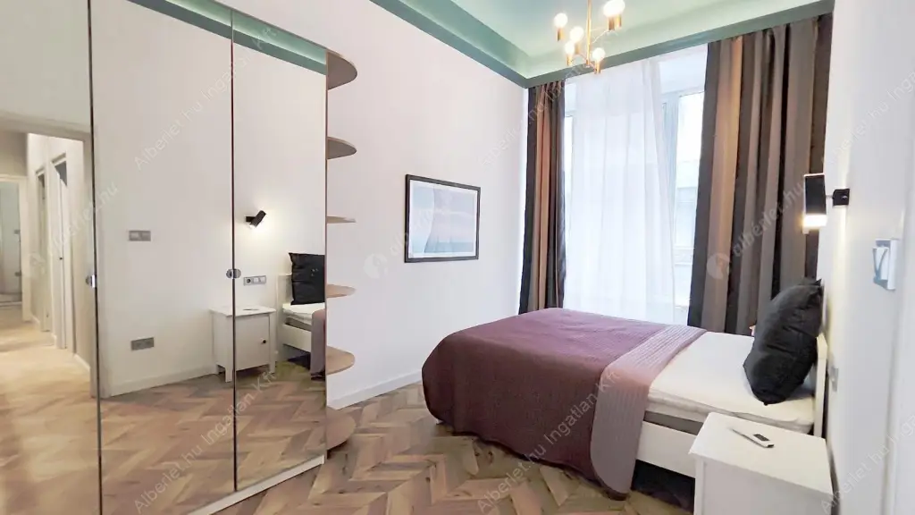 Kiadó albérlet 630000 Ft/hó áron: Budapest, V. kerület  Haris köz. Mérete: 75 nm, 3 szobás | Alberlet.hu - 6615426