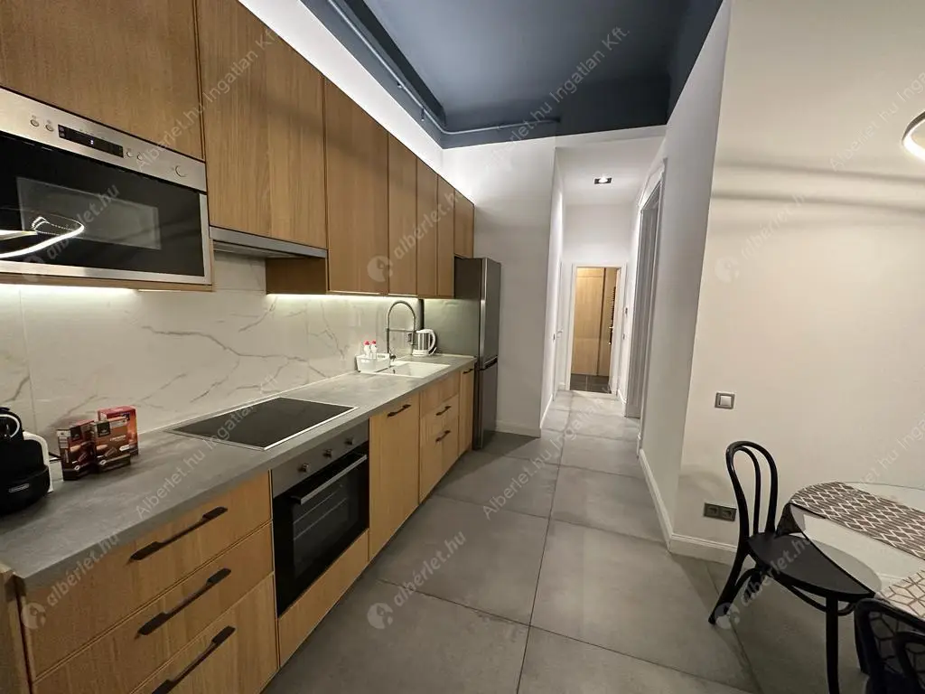Kiadó albérlet 630000 Ft/hó áron: Budapest, V. kerület  Haris köz. Mérete: 75 nm, 3 szobás | Alberlet.hu - 6615427