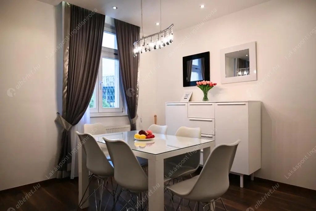 Kiadó albérlet 735000 Ft/hó áron: Budapest, V. kerület  Harmincad utca. Mérete: 100 nm, 4 szobás | Alberlet.hu - 6561560