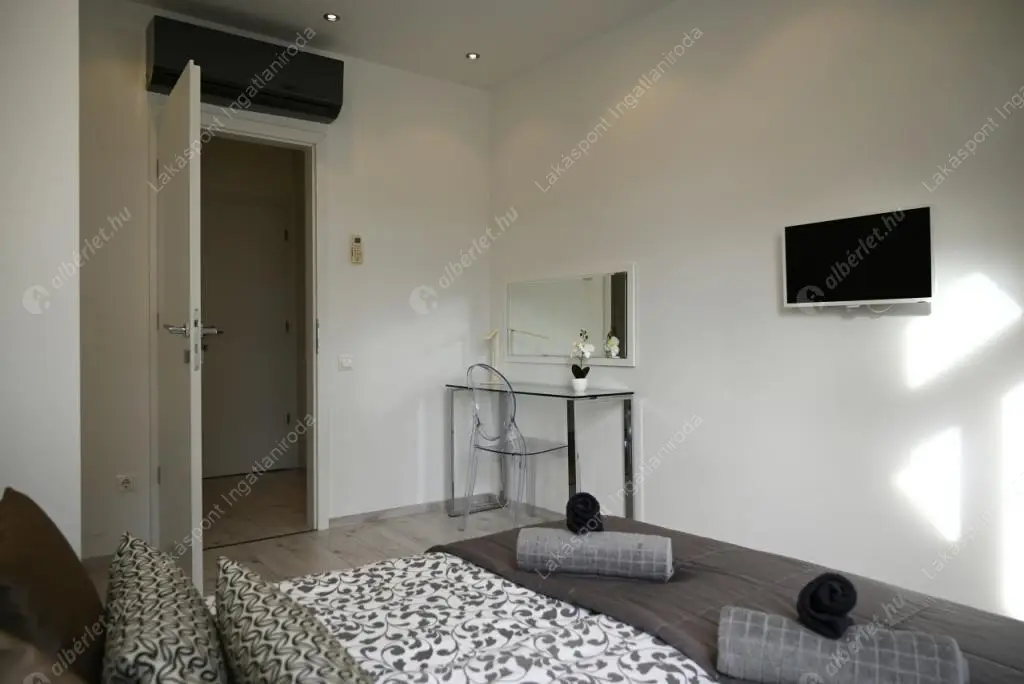 Kiadó albérlet 735000 Ft/hó áron: Budapest, V. kerület  Harmincad utca. Mérete: 100 nm, 4 szobás | Alberlet.hu - 6561570