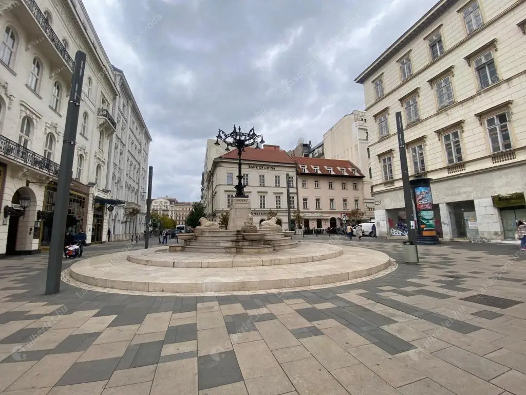 Kiadó albérlet 735000 Ft/hó áron: Budapest, V. kerület  Harmincad utca. Mérete: 100 nm, 4 szobás | Alberlet.hu - 6561578