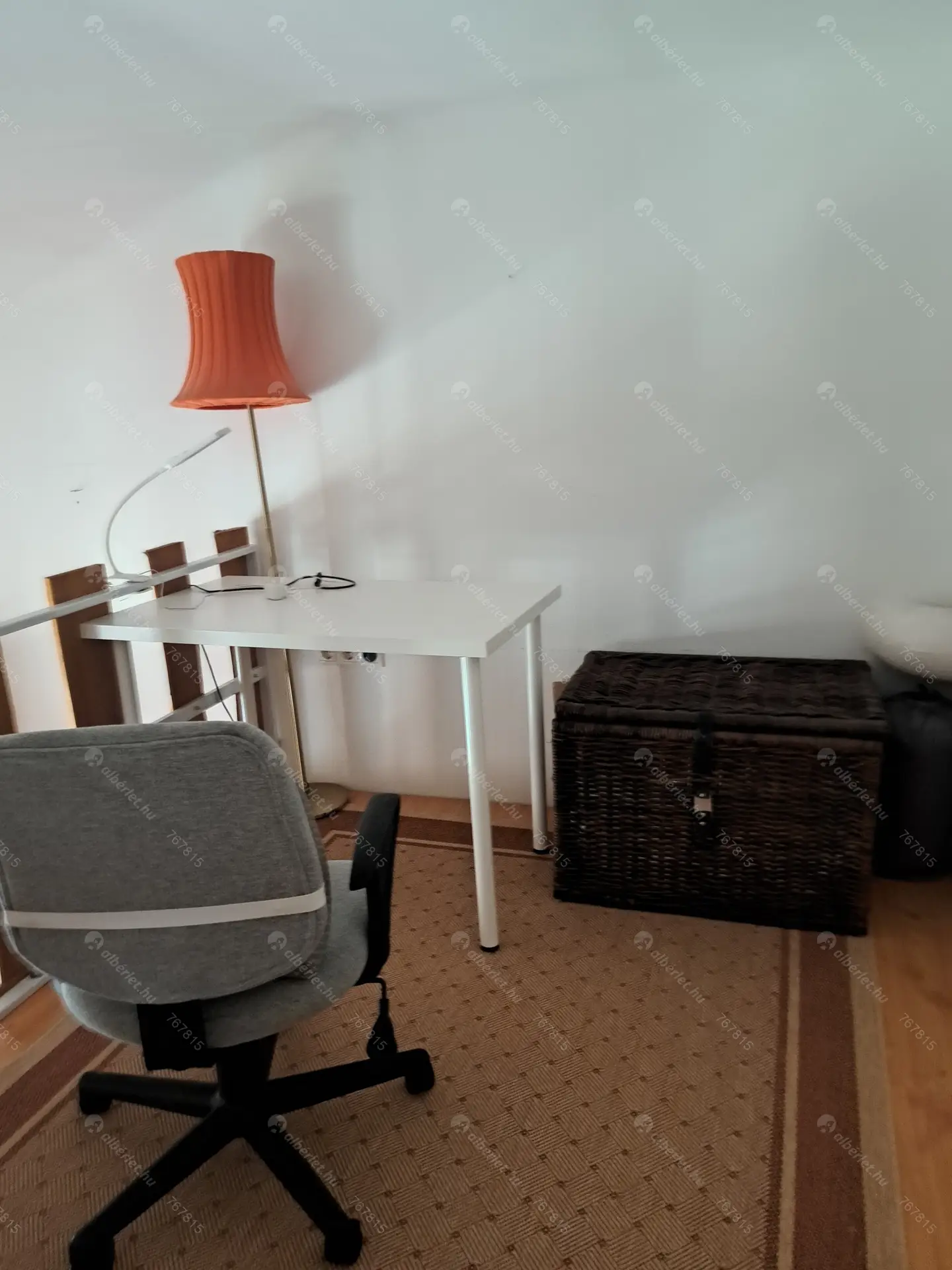 Kiadó albérlet 180000 Ft/hó áron: Budapest, V. kerület  Henszlmann Imre utca. Mérete: 25 nm, 1 szobás | Alberlet.hu - 6531308