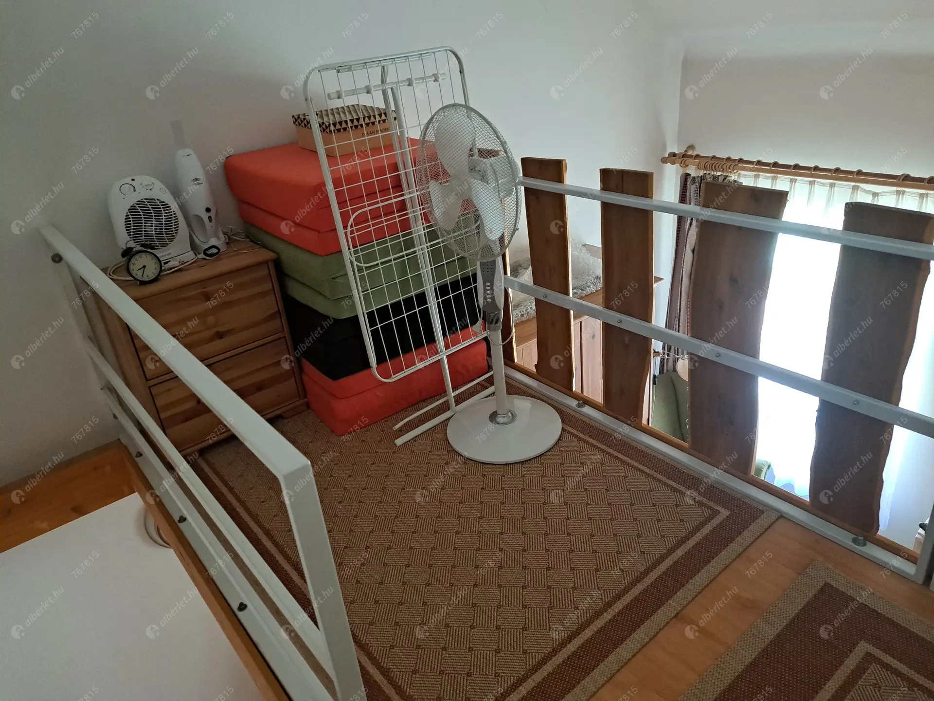 Kiadó albérlet 180000 Ft/hó áron: Budapest, V. kerület  Henszlmann Imre utca. Mérete: 25 nm, 1 szobás | Alberlet.hu - 6531309