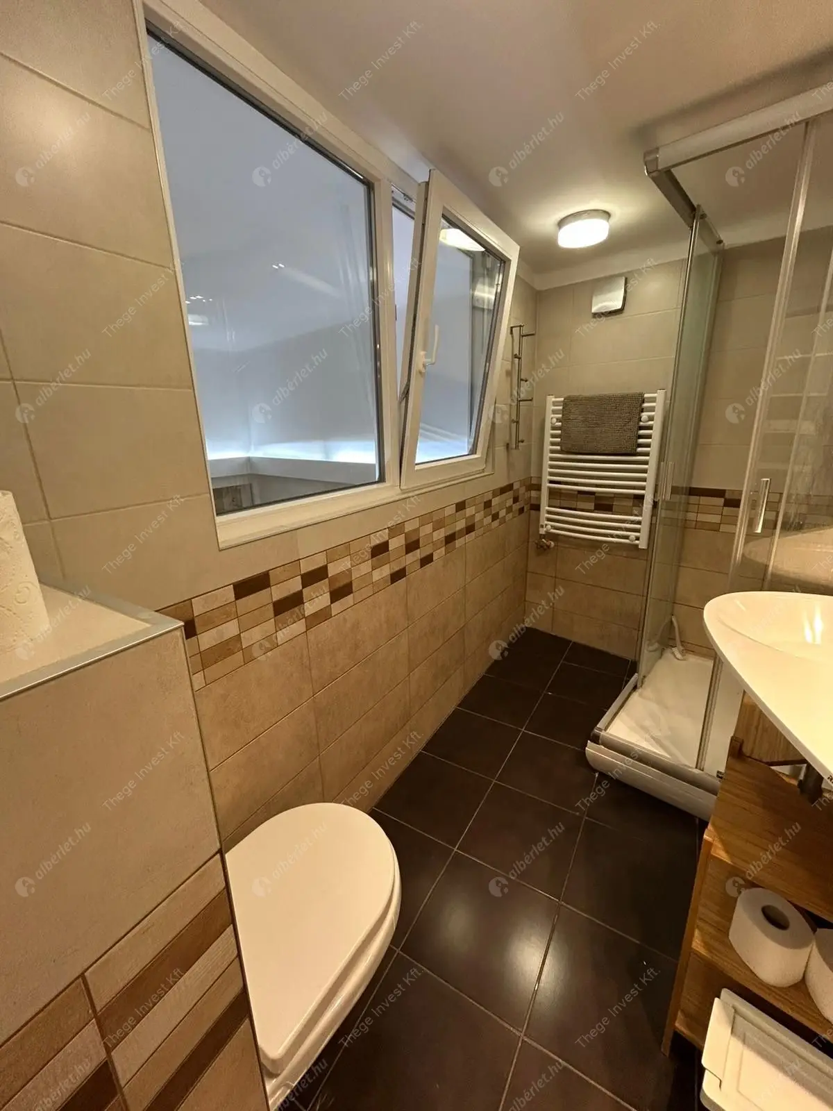 Kiadó albérlet 310000 Ft/hó áron: Budapest, V. kerület  Henszlmann Imre utca. Mérete: 38 nm, 1 szobás | Alberlet.hu - 6628709