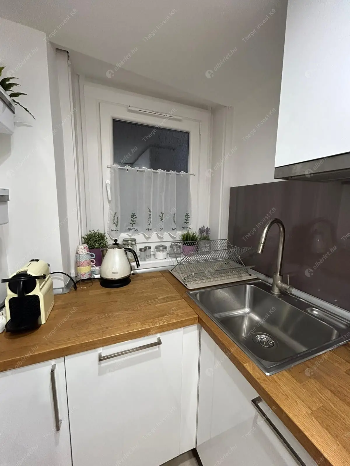 Kiadó albérlet 310000 Ft/hó áron: Budapest, V. kerület  Henszlmann Imre utca. Mérete: 38 nm, 1 szobás | Alberlet.hu - 6628714