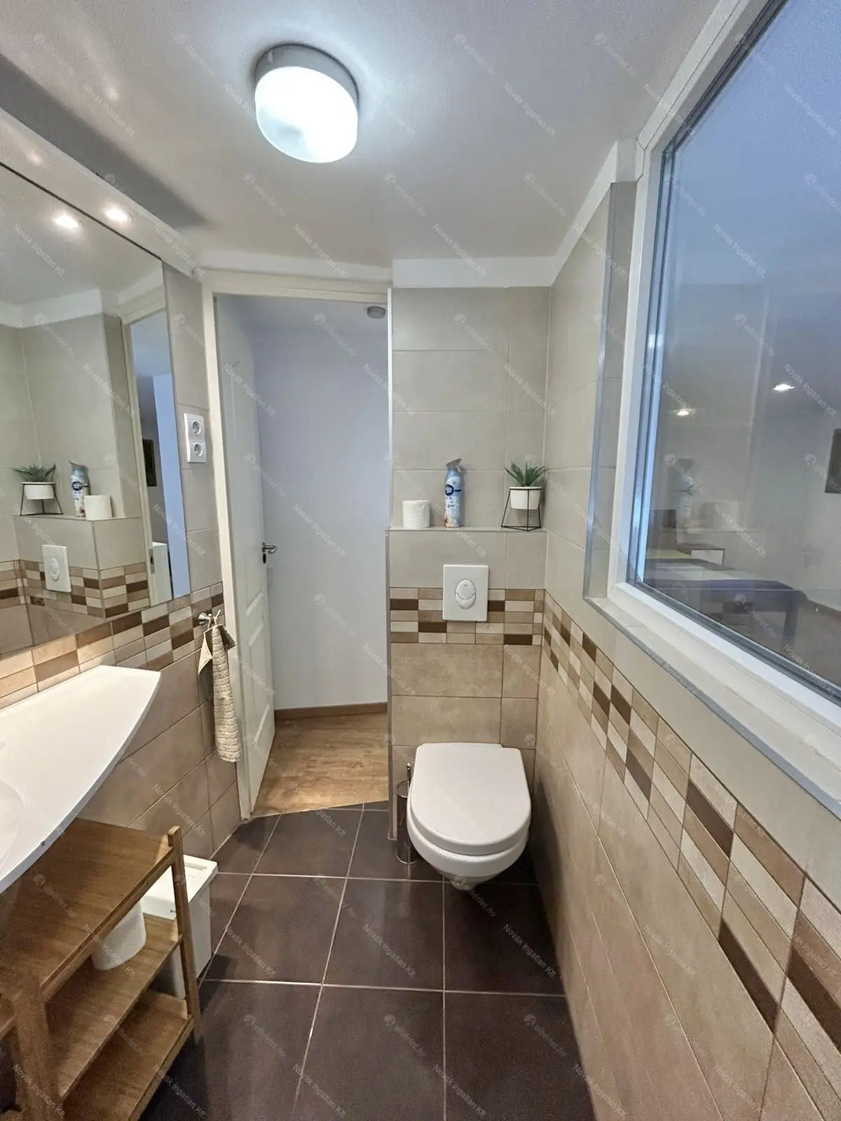 Kiadó albérlet 299000 Ft/hó áron: Budapest, V. kerület  Henszlmann Imre utca. Mérete: 50 nm, 2 szobás | Alberlet.hu - 6655791