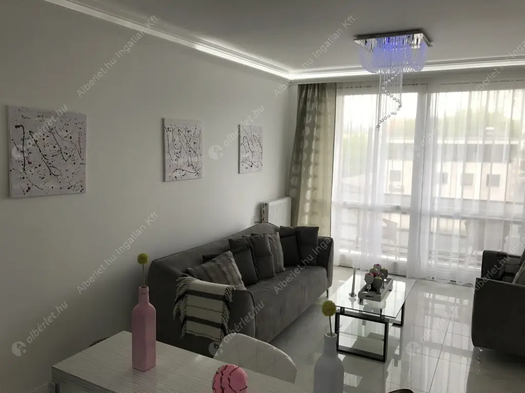 Kiadó albérlet 650000 Ft/hó áron: Budapest, V. kerület  Hercegprímás utca. Mérete: 67 nm, 3 szobás | Alberlet.hu - 6633332