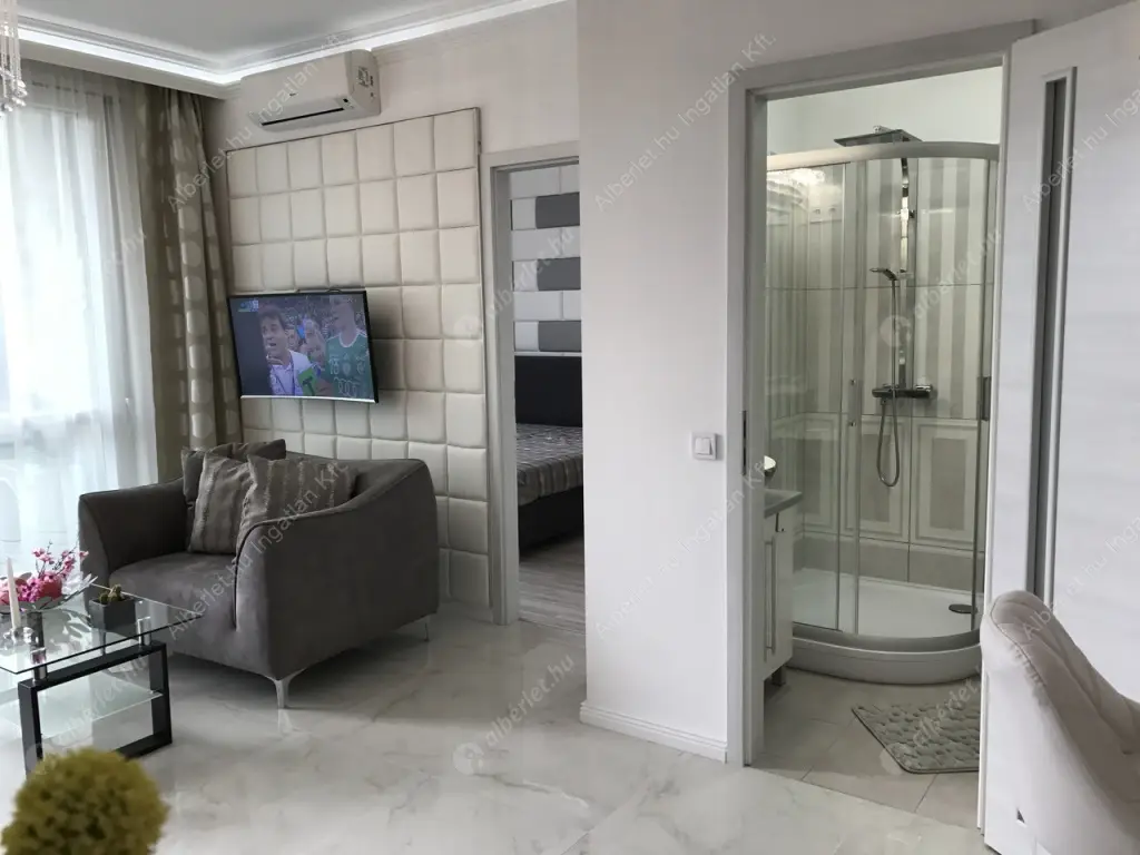 Kiadó albérlet 650000 Ft/hó áron: Budapest, V. kerület  Hercegprímás utca. Mérete: 67 nm, 3 szobás | Alberlet.hu - 6633334