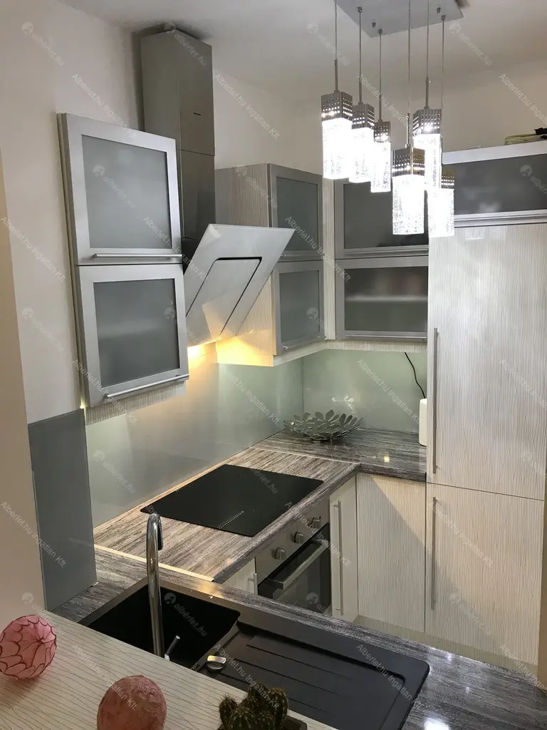 Kiadó albérlet 600000 Ft/hó áron: Budapest, V. kerület  Hercegprímás utca. Mérete: 67 nm, 3 szobás | Alberlet.hu - 6640590