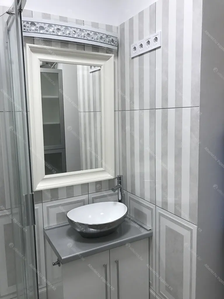 Kiadó albérlet 600000 Ft/hó áron: Budapest, V. kerület  Hercegprímás utca. Mérete: 67 nm, 3 szobás | Alberlet.hu - 6640600