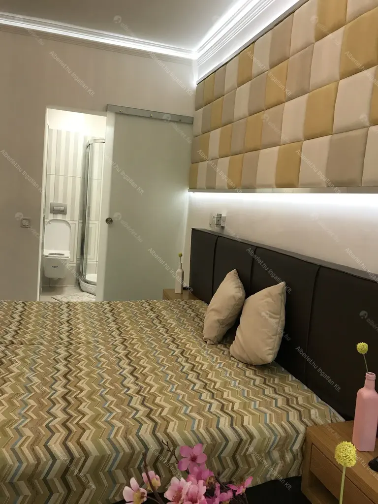 Kiadó albérlet 600000 Ft/hó áron: Budapest, V. kerület  Hercegprímás utca. Mérete: 67 nm, 3 szobás | Alberlet.hu - 6640602