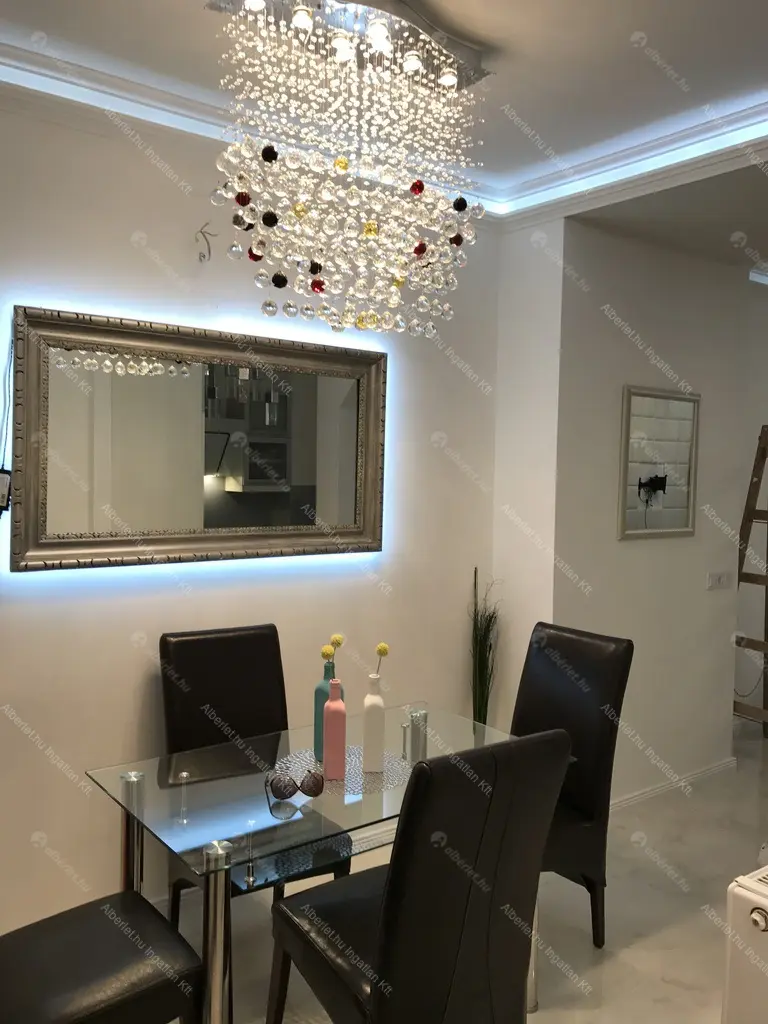 Kiadó albérlet 600000 Ft/hó áron: Budapest, V. kerület  Hercegprímás utca. Mérete: 67 nm, 3 szobás | Alberlet.hu - 6681563