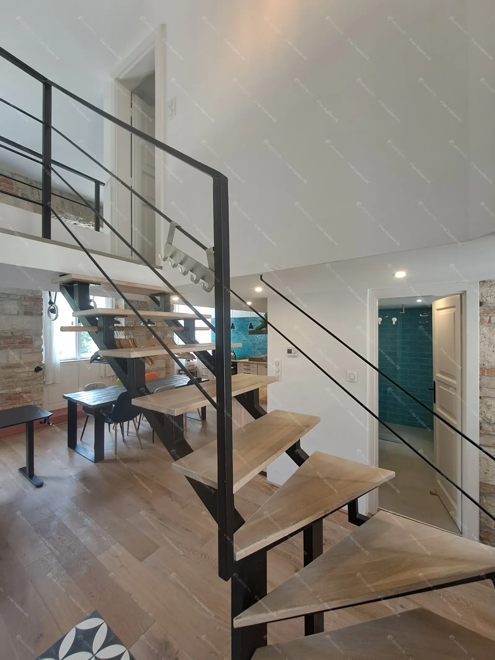 Kiadó albérlet 599000 Ft/hó áron: Budapest, V. kerület  Hild tér. Mérete: 90 nm, 3 szobás | Alberlet.hu - 6768320