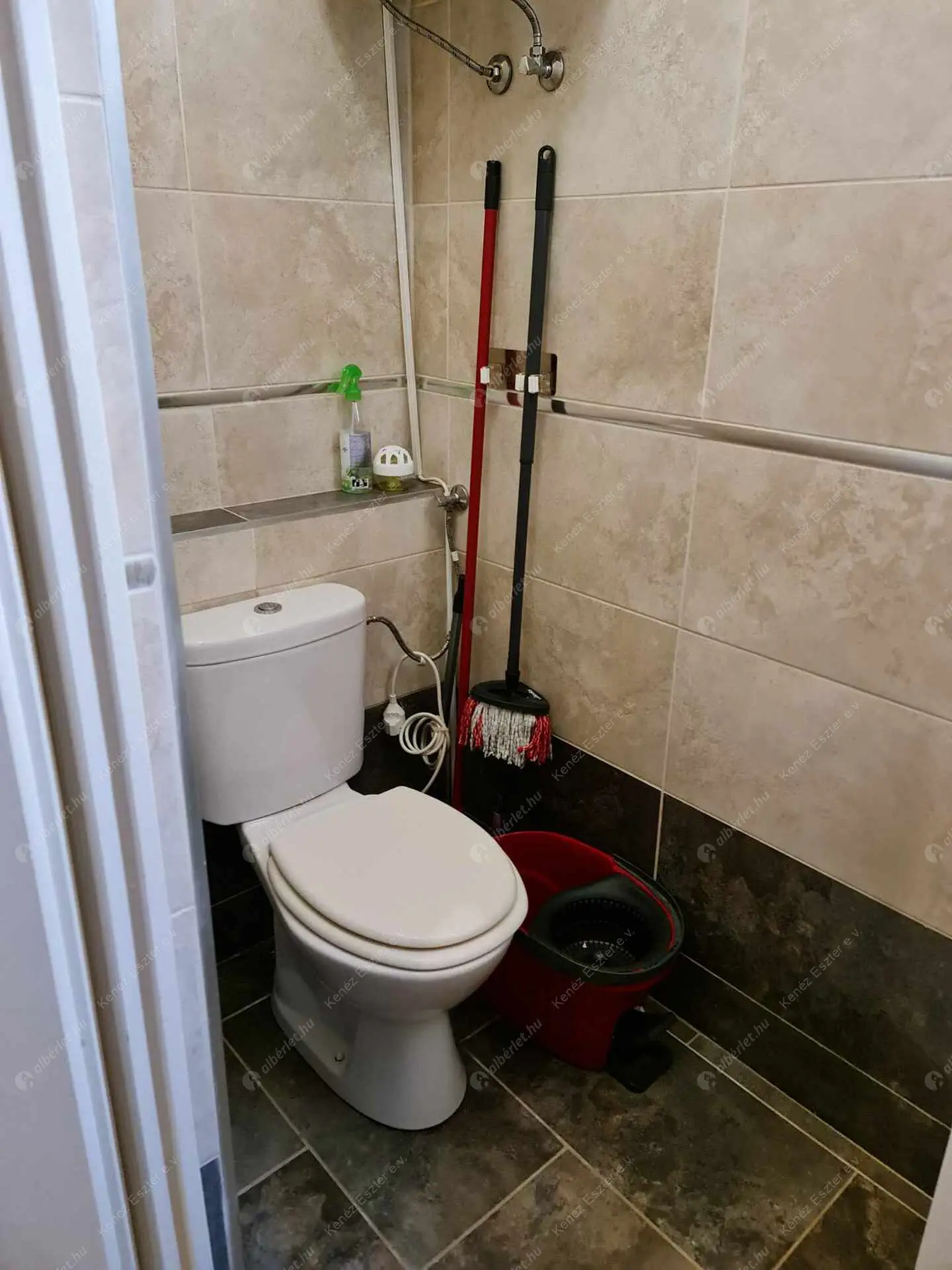 Kiadó albérlet 399000 Ft/hó áron: Budapest, V. kerület  Hold utca. Mérete: 59 nm, 2 szobás | Alberlet.hu - 6479047