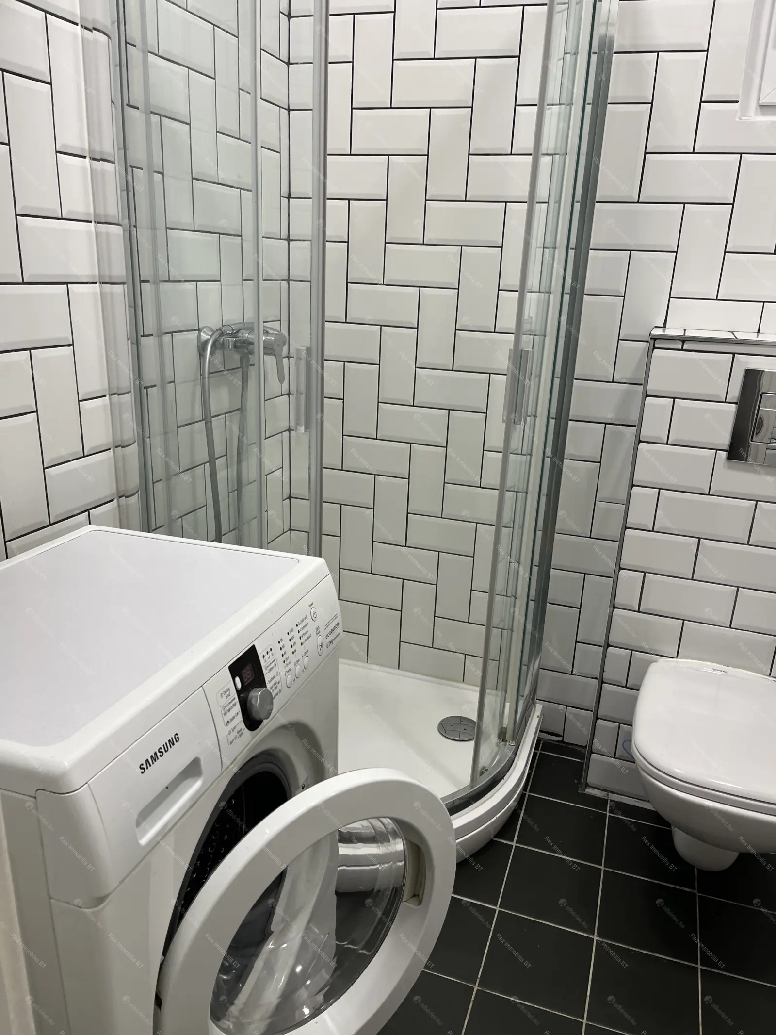 Kiadó albérlet 195000 Ft/hó áron: Budapest, V. kerület  Honvéd . Mérete: 37 nm, 1 szobás | Alberlet.hu - 6675428