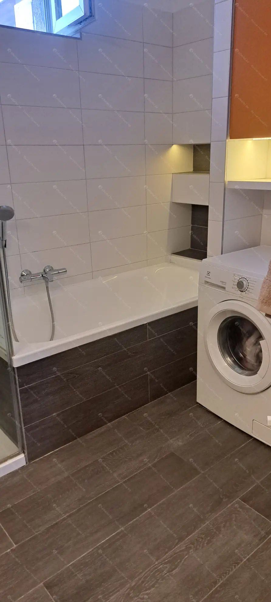 Kiadó albérlet 550000 Ft/hó áron: Budapest, V. kerület  Honvéd tér. Mérete: 83 nm, 3 szobás | Alberlet.hu - 6586806