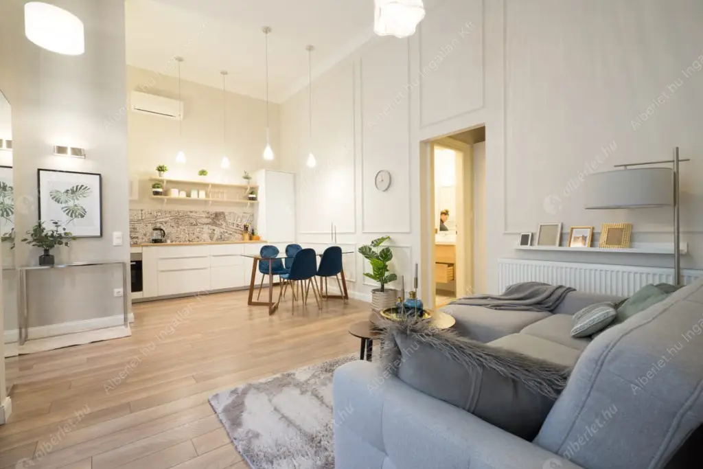 Kiadó albérlet 363000 Ft/hó áron: Budapest, V. kerület  Honvéd utca. Mérete: 54 nm, 2 szobás | Alberlet.hu - 6633377