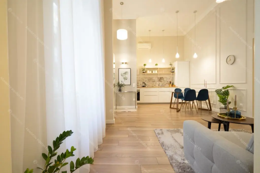 Kiadó albérlet 343000 Ft/hó áron: Budapest, V. kerület  Honvéd utca. Mérete: 54 nm, 2 szobás | Alberlet.hu - 6640569