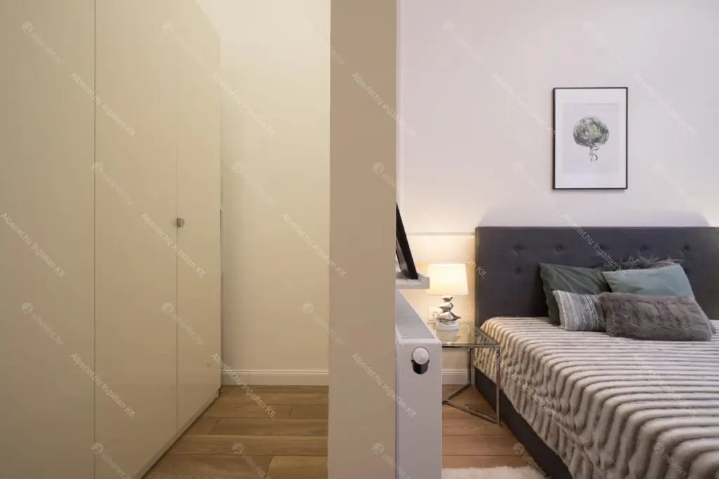 Kiadó albérlet 343000 Ft/hó áron: Budapest, V. kerület  Honvéd utca. Mérete: 54 nm, 2 szobás | Alberlet.hu - 6640572