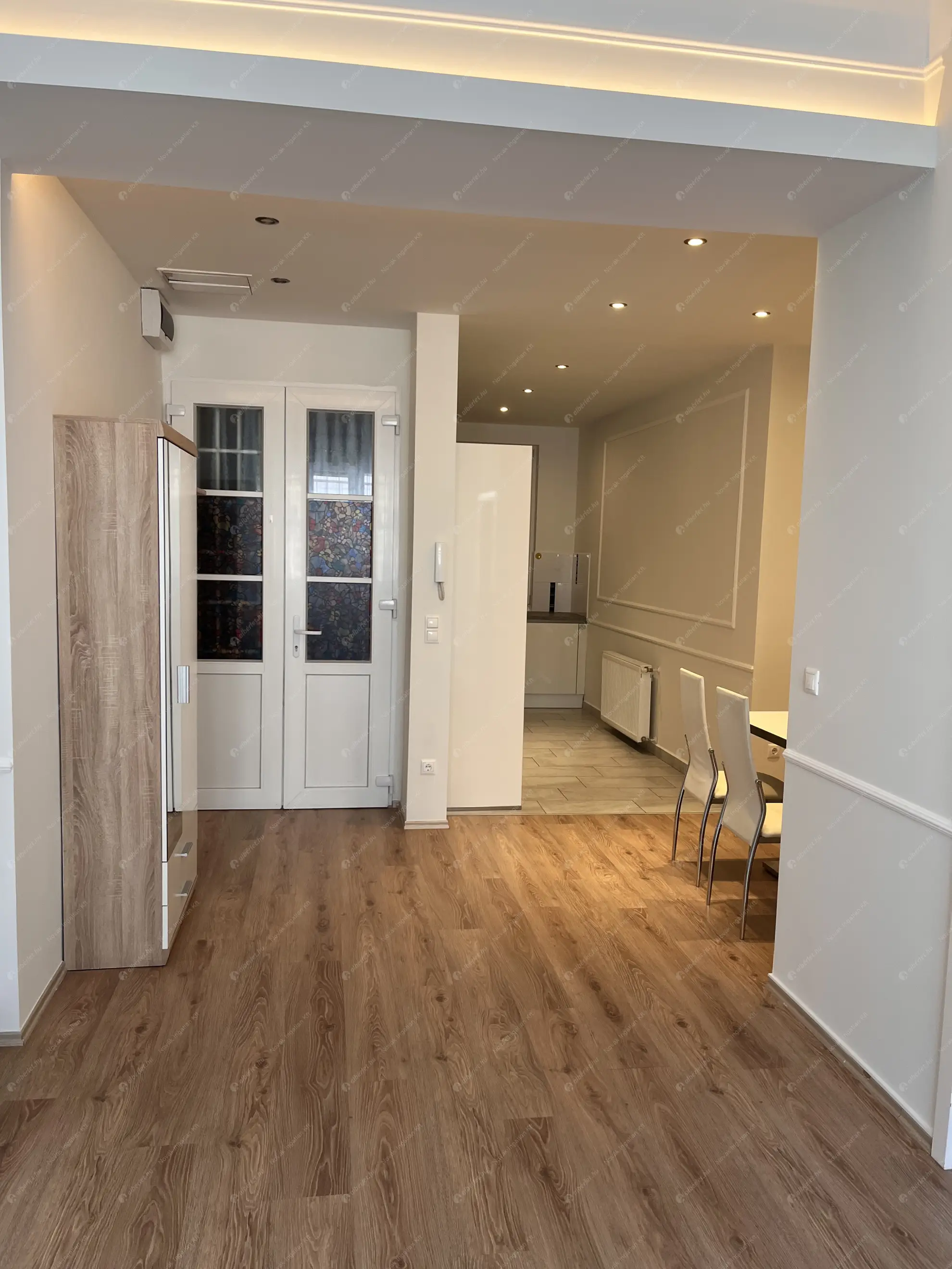 Kiadó albérlet 310000 Ft/hó áron: Budapest, V. kerület  Honvéd utca. Mérete: 56 nm, 2 szobás | Alberlet.hu - 6545938