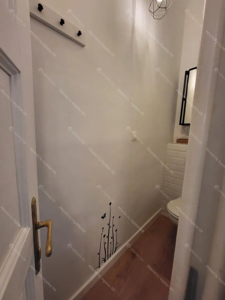 Kiadó albérlet 440000 Ft/hó áron: Budapest, V. kerület  Honvéd utca. Mérete: 60 nm, 2 szobás | Alberlet.hu - 6690863