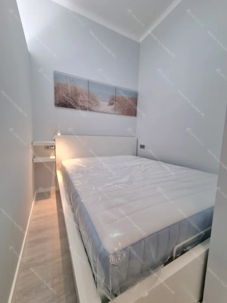 Kiadó albérlet 599000 Ft/hó áron: Budapest, V. kerület  Honvéd utca. Mérete: 72 nm, 3 szobás | Alberlet.hu - 6692501