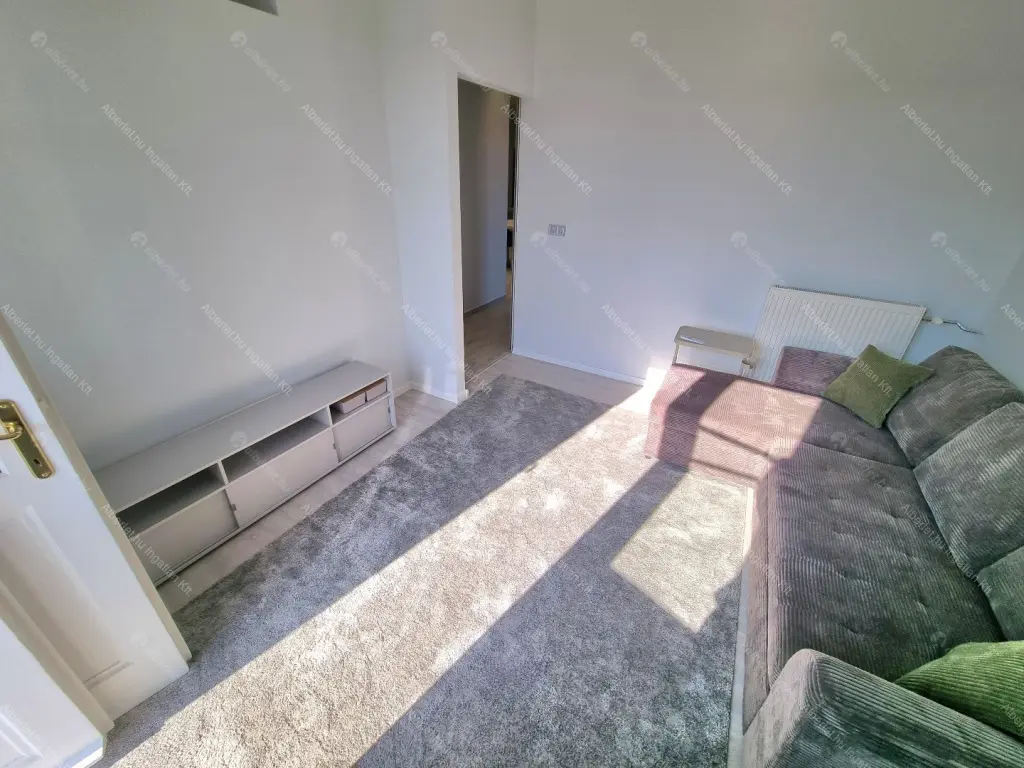 Kiadó albérlet 599000 Ft/hó áron: Budapest, V. kerület  Honvéd utca. Mérete: 72 nm, 3 szobás | Alberlet.hu - 6692510