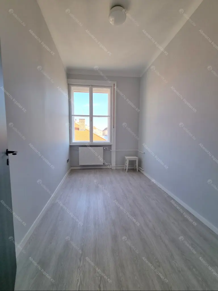 Kiadó albérlet 599000 Ft/hó áron: Budapest, V. kerület  Honvéd utca. Mérete: 72 nm, 3 szobás | Alberlet.hu - 6692511