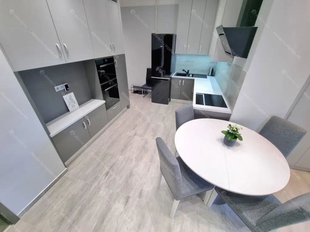 Kiadó albérlet 599000 Ft/hó áron: Budapest, V. kerület  Honvéd utca. Mérete: 72 nm, 3 szobás | Alberlet.hu - 6692519