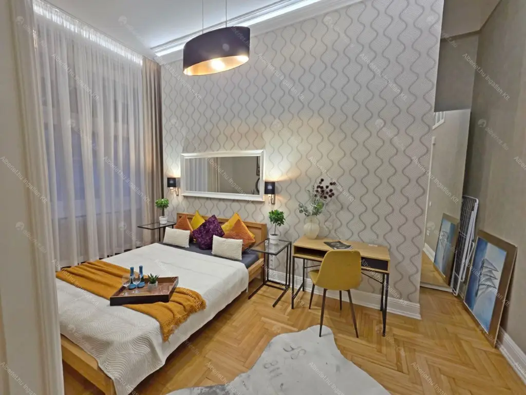 Kiadó albérlet 380000 Ft/hó áron: Budapest, V. kerület  Honvéd utca. Mérete: 75 nm, 2 szobás | Alberlet.hu - 6696964