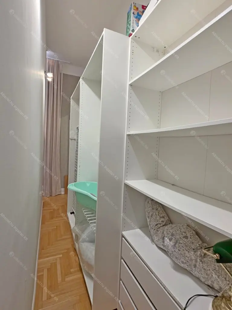 Kiadó albérlet 380000 Ft/hó áron: Budapest, V. kerület  Honvéd utca. Mérete: 75 nm, 2 szobás | Alberlet.hu - 6696973