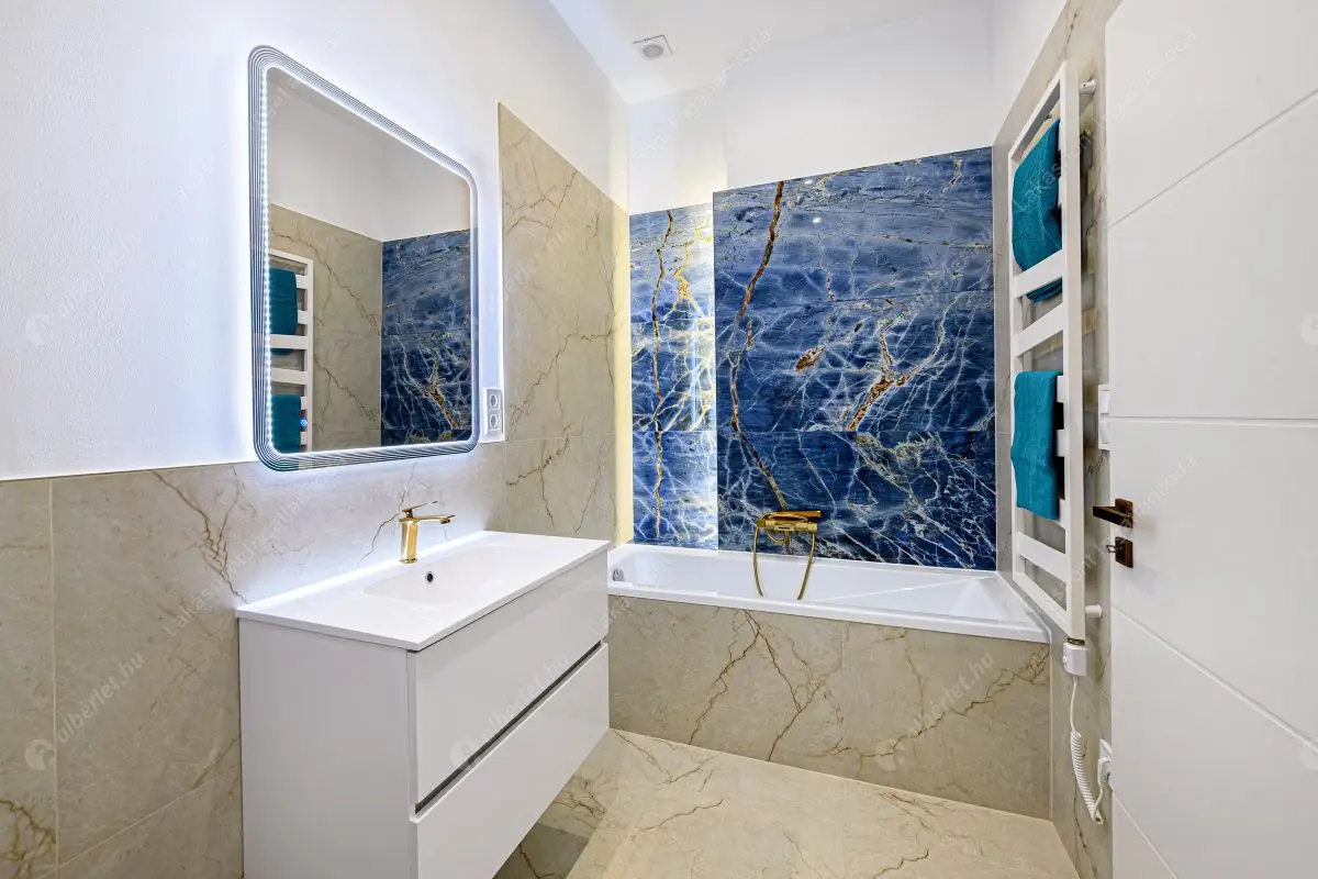 Kiadó albérlet 765000 Ft/hó áron: Budapest, V. kerület  Honvéd utca. Mérete: 80 nm, 3 szobás | Alberlet.hu - 6283695