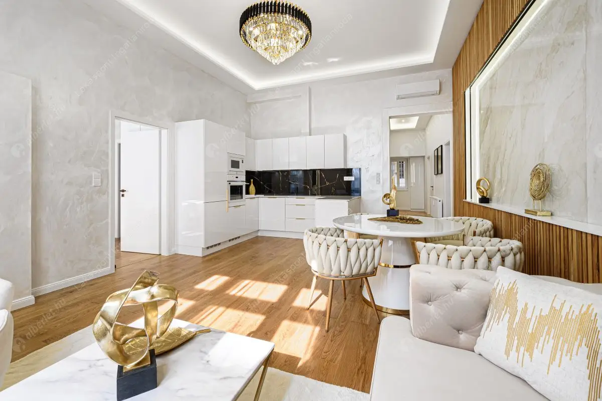 Kiadó albérlet 765000 Ft/hó áron: Budapest, V. kerület  Honvéd utca. Mérete: 80 nm, 3 szobás | Alberlet.hu - 6283698