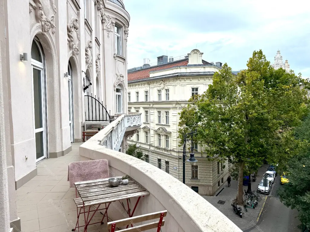 Kiadó albérlet 611000 Ft/hó áron: Budapest, V. kerület  Irányi utca. Mérete: 100 nm, 3 szobás | Alberlet.hu - 6639832