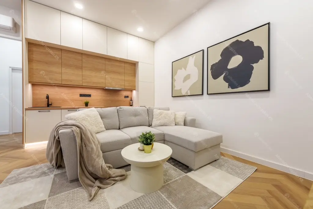 Kiadó albérlet 385000 Ft/hó áron: Budapest, V. kerület  József Attila utca. Mérete: 41 nm, 2 szobás | Alberlet.hu - 6641654