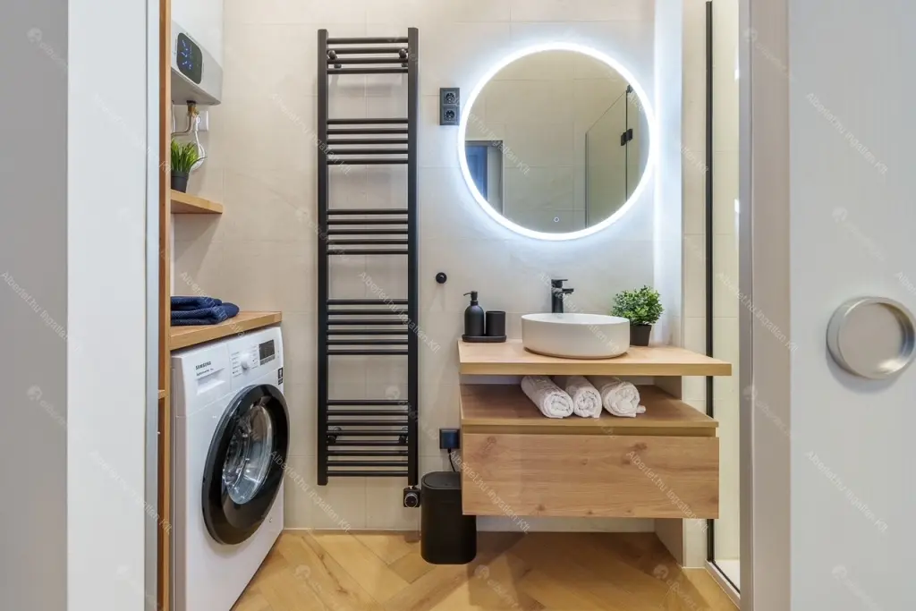 Kiadó albérlet 385000 Ft/hó áron: Budapest, V. kerület  József Attila utca. Mérete: 41 nm, 2 szobás | Alberlet.hu - 6641659