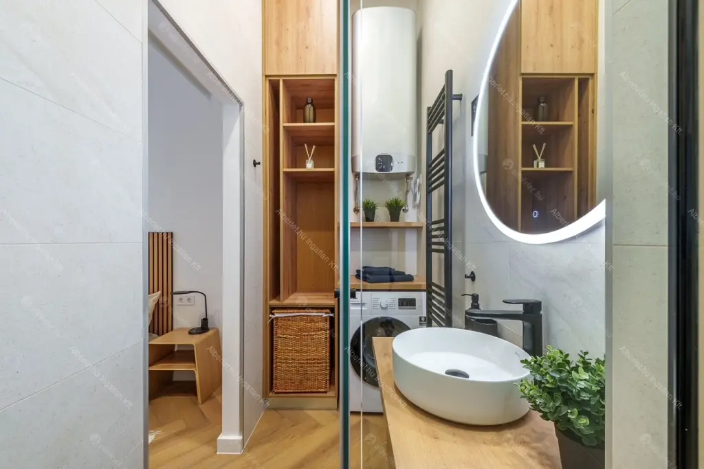 Kiadó albérlet 385000 Ft/hó áron: Budapest, V. kerület  József Attila utca. Mérete: 41 nm, 2 szobás | Alberlet.hu - 6652014