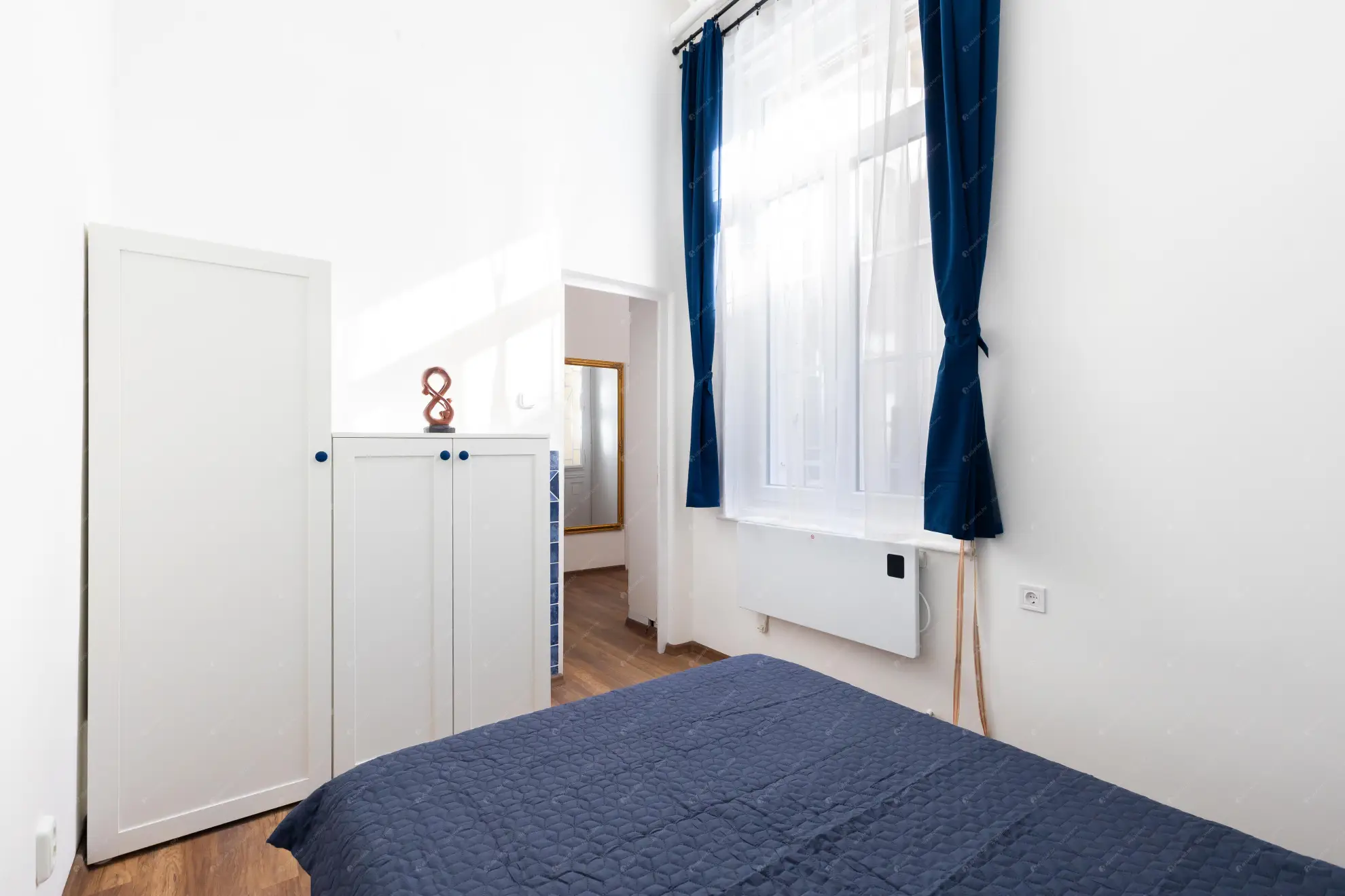 Kiadó albérlet 270000 Ft/hó áron: Budapest, V. kerület  József Attila utca. Mérete: 42 nm, 2 szobás | Alberlet.hu - 6627293