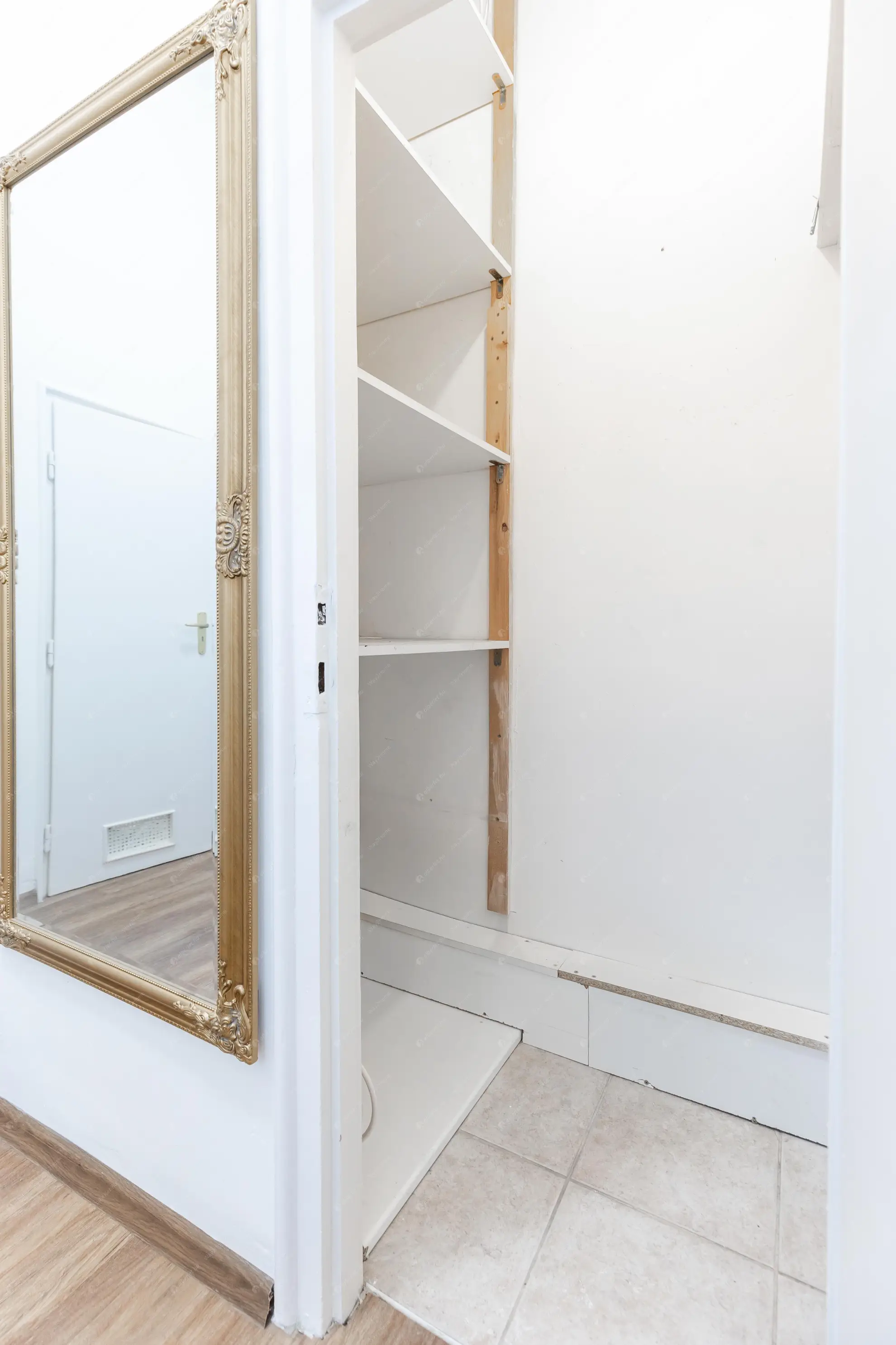 Kiadó albérlet 270000 Ft/hó áron: Budapest, V. kerület  József Attila utca. Mérete: 42 nm, 2 szobás | Alberlet.hu - 6627311