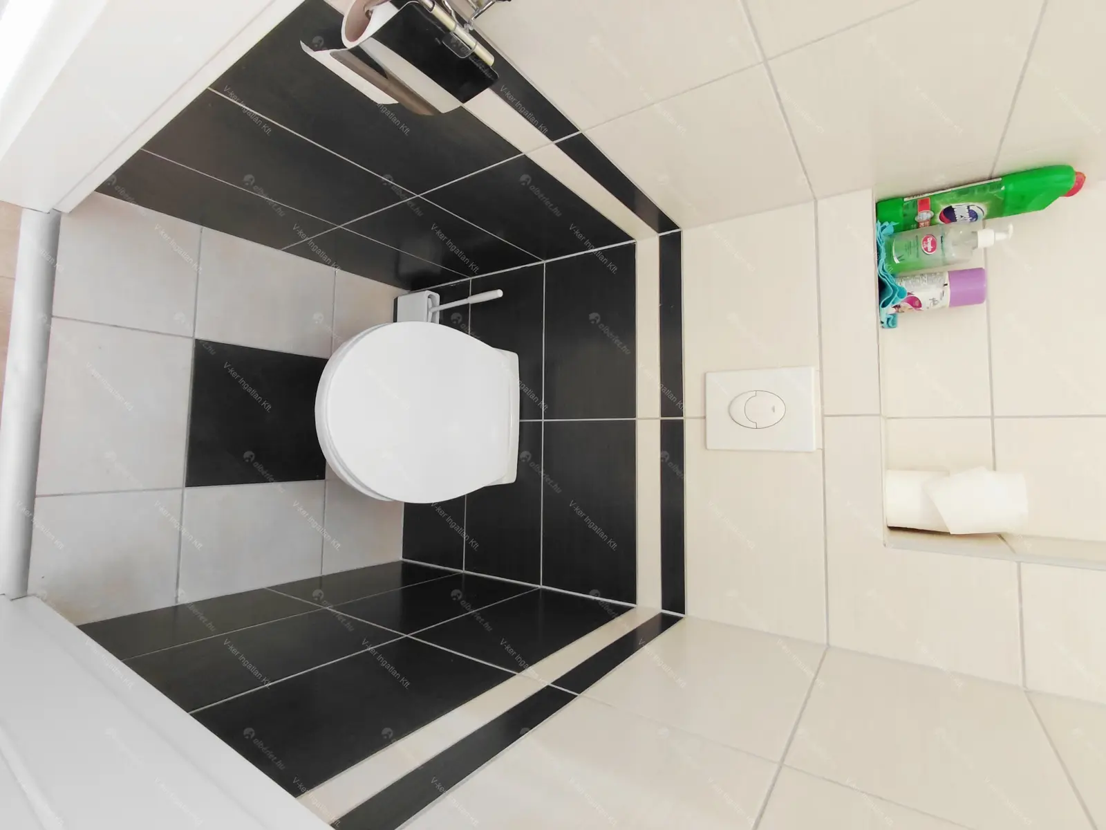 Kiadó albérlet 320000 Ft/hó áron: Budapest, V. kerület  József Attila utca. Mérete: 48 nm, 1 szobás | Alberlet.hu - 6703095