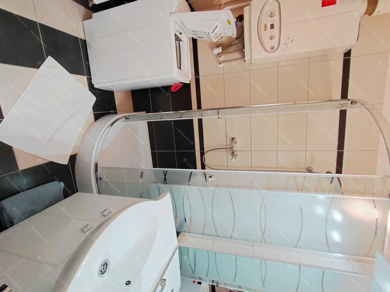 Kiadó albérlet 320000 Ft/hó áron: Budapest, V. kerület  József Attila utca. Mérete: 48 nm, 1 szobás | Alberlet.hu - 6703097