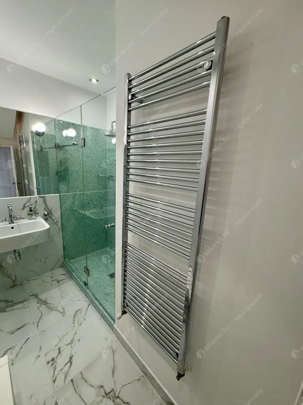 Kiadó albérlet 320000 Ft/hó áron: Budapest, V. kerület  József Attila utca. Mérete: 50 nm, 1 szobás | Alberlet.hu - 6585057