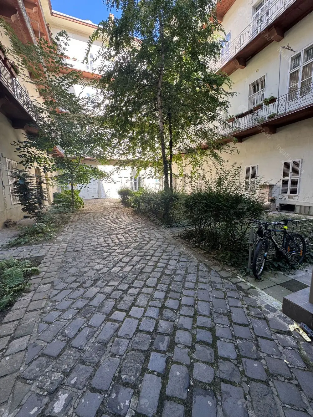 Kiadó albérlet 320000 Ft/hó áron: Budapest, V. kerület  József Attila utca. Mérete: 50 nm, 1 szobás | Alberlet.hu - 6585063