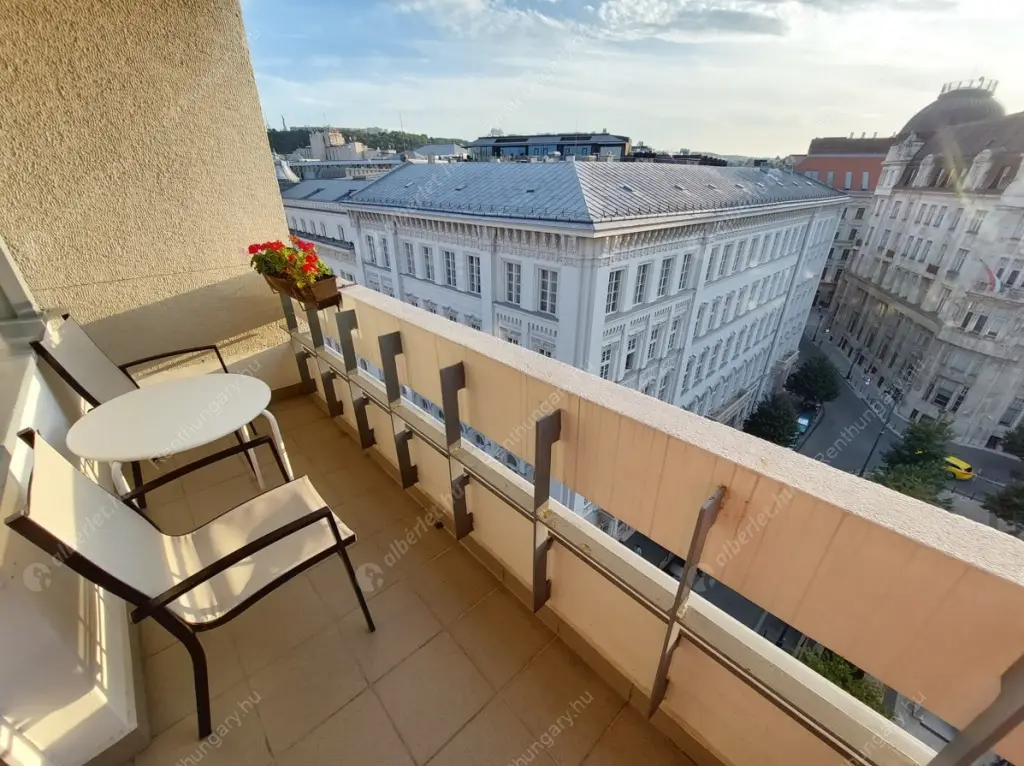 Kiadó albérlet 320000 Ft/hó áron: Budapest, V. kerület  József nádor tér. Mérete: 59 nm, 2 szobás | Alberlet.hu - 6611666