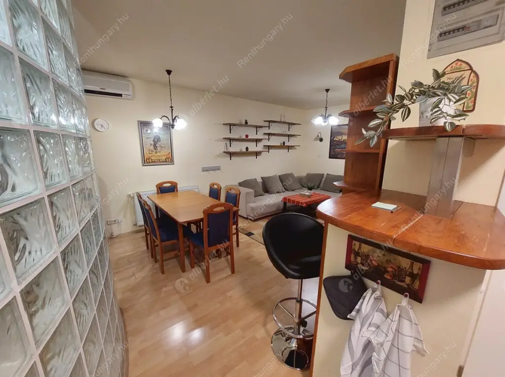 Kiadó albérlet 320000 Ft/hó áron: Budapest, V. kerület  József nádor tér. Mérete: 59 nm, 2 szobás | Alberlet.hu - 6611677