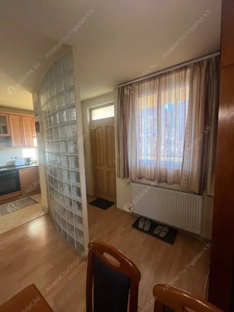 Kiadó albérlet 390000 Ft/hó áron: Budapest, V. kerület  József nádor tér. Mérete: 59 nm, 2 szobás | Alberlet.hu - 6591431