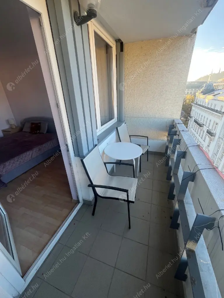 Kiadó albérlet 390000 Ft/hó áron: Budapest, V. kerület  József nádor tér. Mérete: 59 nm, 2 szobás | Alberlet.hu - 6591442