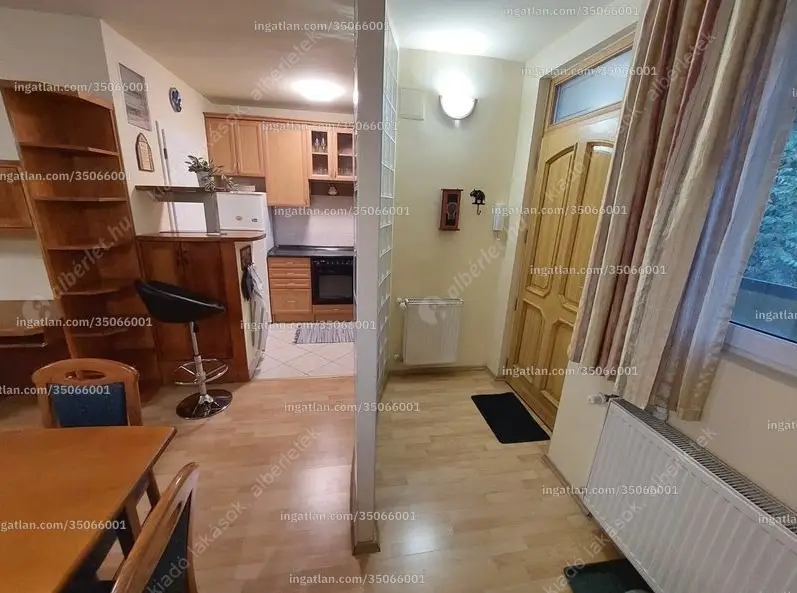 Kiadó albérlet 320000 Ft/hó áron: Budapest, V. kerület  József nádor tér. Mérete: 59 nm, 2 szobás | Alberlet.hu - 6626060