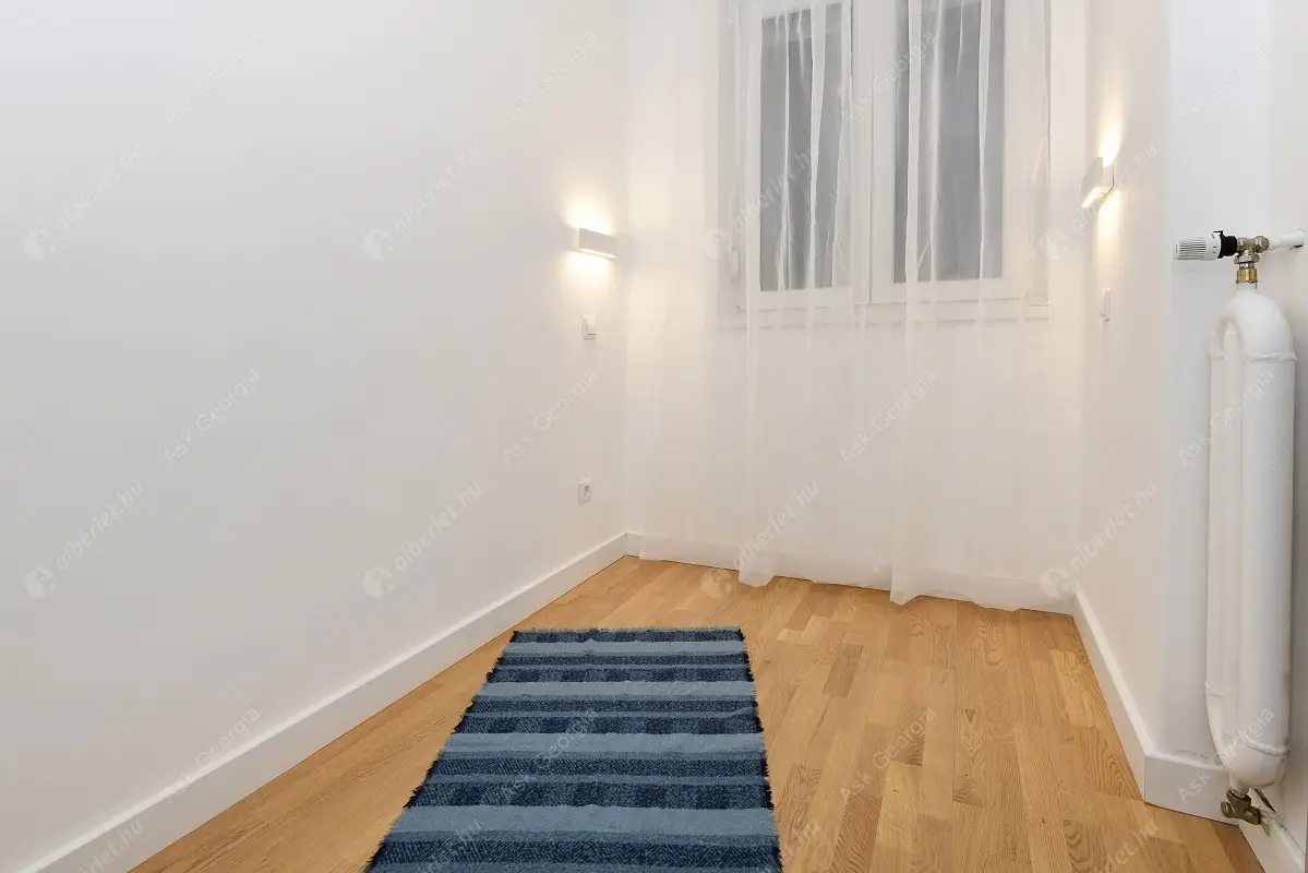 Kiadó albérlet 400000 Ft/hó áron: Budapest, V. kerület  József nádor tér. Mérete: 59 nm, 2 szobás | Alberlet.hu - 6628231